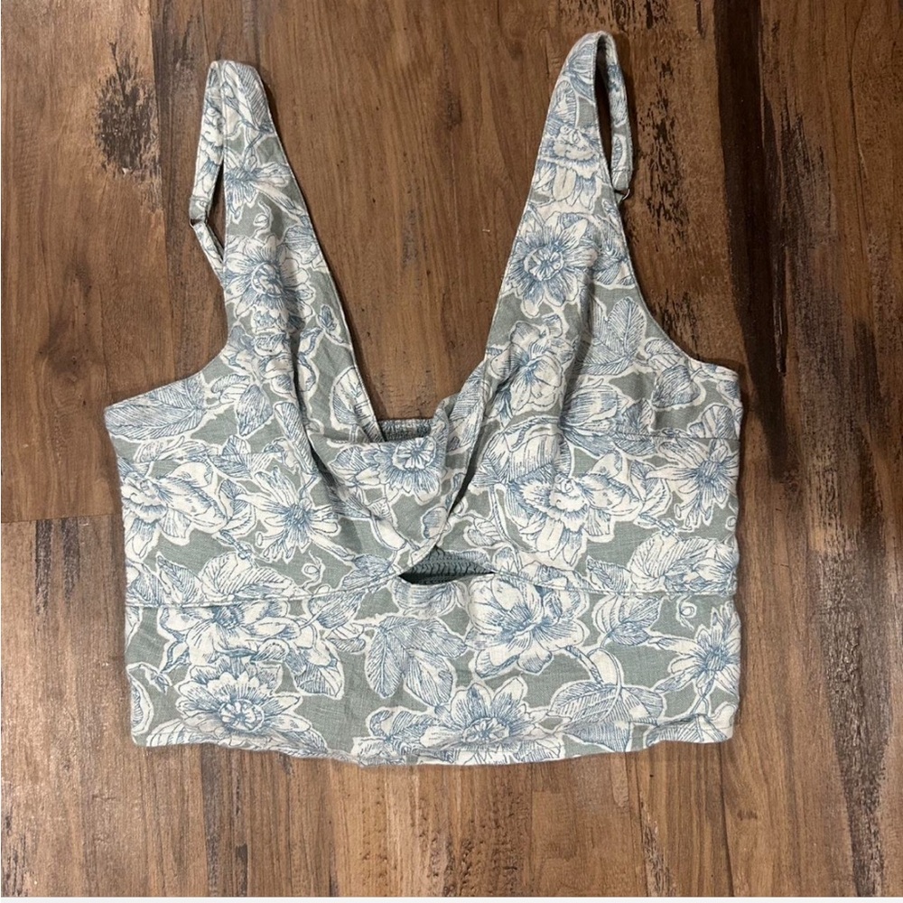 Abercrombie & Fitch Blue Floral Crop Top